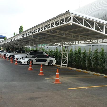 Ben Residence Bangkok Bagian luar foto